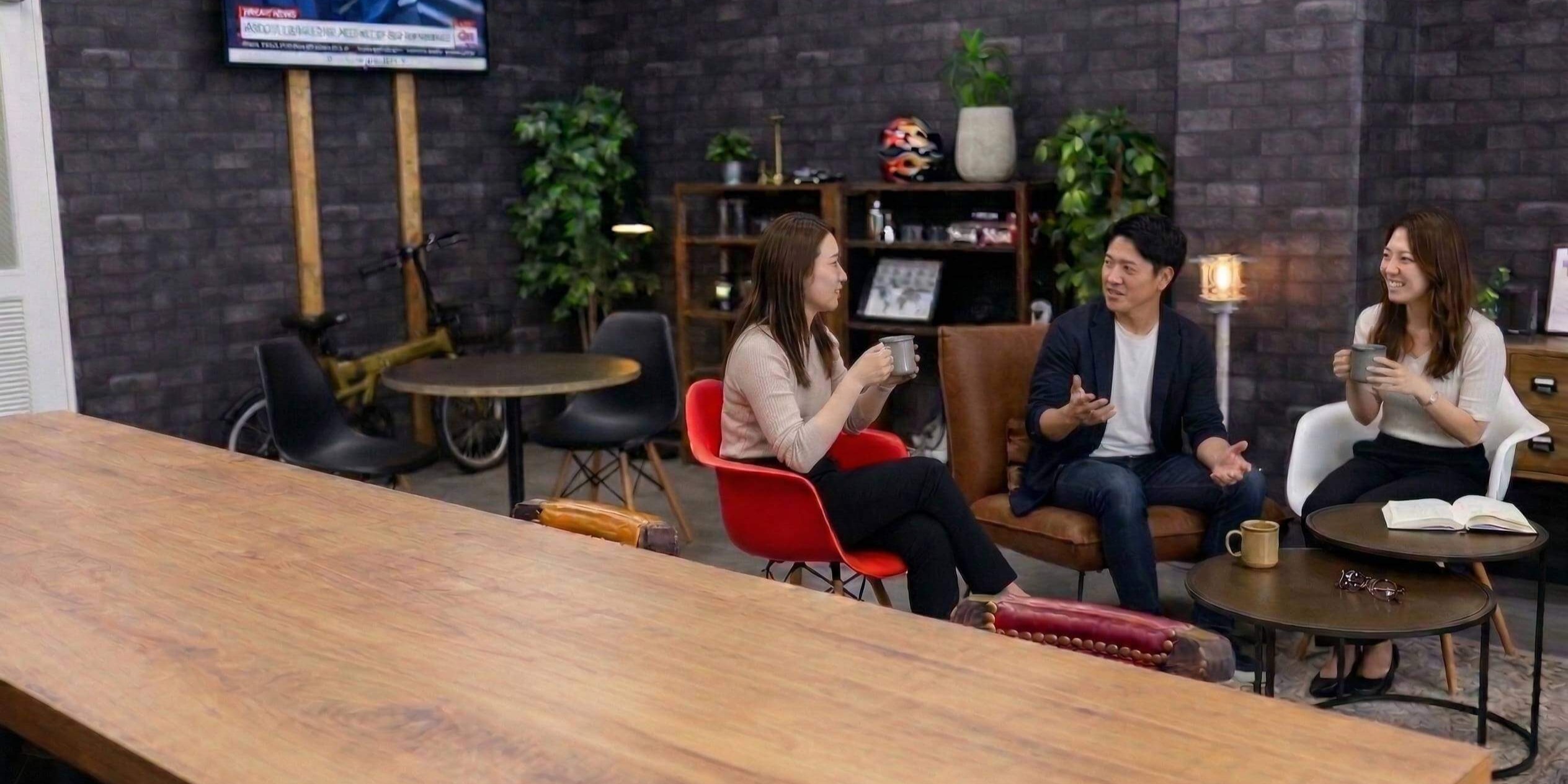 C+Loungeで対話する様子